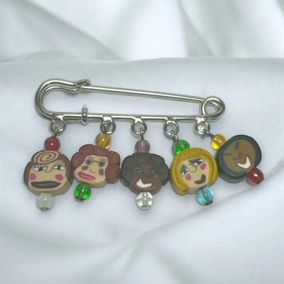 Vintage FIMO Polymer Clay Figure Brooch - Picture 2 of 2